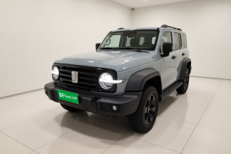 坦克300 2025款 2.0T 汽油挑战者