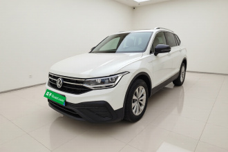 大众 途观L 2024款 出众款 300TSI 自动两驱龙腾版