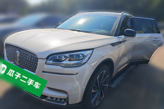 林肯 飞行家 2021款 3.0T V6 四驱行政版