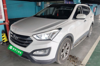 现代 胜达 2015款 2.0T 自动两驱智能型 5座