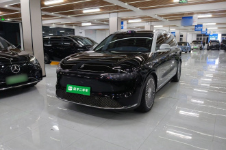 鸿蒙智行 问界M9 2025款 纯电 Ultra版 100kWh 6座版 (192线激光雷达）