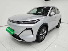 吉利银河 银河星舰7 EM-i 2025款 120km 探索+版