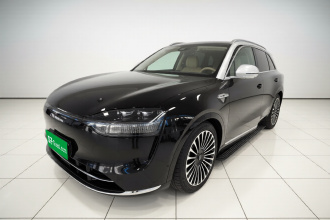 鸿蒙智行 问界M9 2025款 增程 Ultra版 52kWh 6座版 (192线激光雷达）