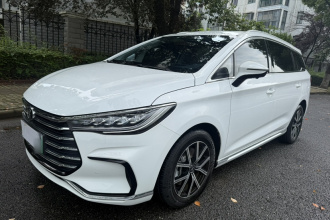 比亚迪 宋MAX新能源 2022款 DM-i 105KM 尊荣型