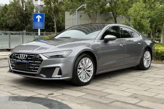 奥迪A7L 2024款 45TFSI S-line 筑梦型 流晶套装