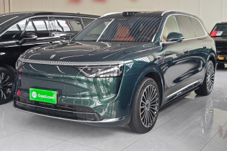 鸿蒙智行 问界M8 2025款 增程 Ultra版 53.4kWh 6座版 (192线激光雷达）