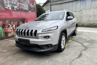 Jeep 自由光 2016款 2.0L 优越版