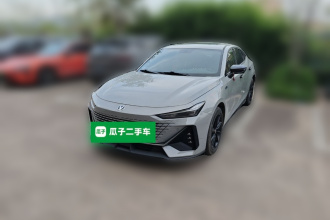 长安UNI-V 智电iDD 2023款  智电iDD 1.5T 113km智趣型（飞快版）