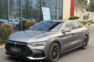 比亚迪 汉 2023款 DM-i 冠军版 121KM 尊享型