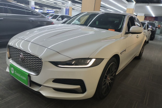捷豹XEL 2020款 2.0T 200PS S进取优雅版