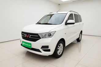 五菱汽车 五菱宏光 2018款 1.5L S标准型L2B