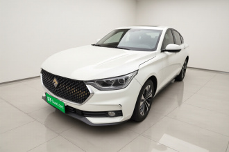 宝骏RC-6 2019款 1.5T CVT 24小时在线尊贵型