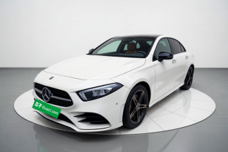 奔驰A级 2020款 改款 A 220 L 4MATIC 运动轿车