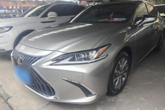 雷克萨斯ES 2022款 260 卓越版