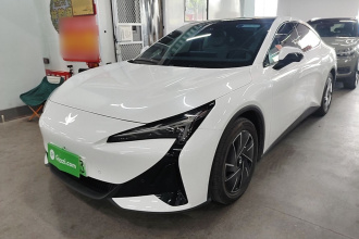 ARCFOX极狐 极狐 阿尔法S5 2024款 560PRO 185kW