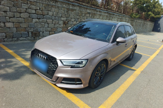 奥迪A3 2018款 30周年年型 Sportback 35 TFSI 风尚型