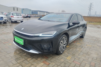 宝骏享境 2025款 插混 140km豪华版