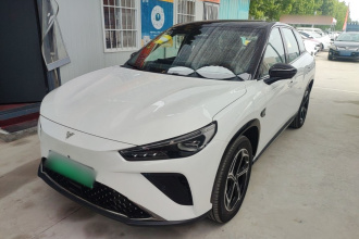 哪吒汽车 哪吒L 2024款 增程 310 闪充红衣版