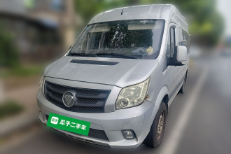 福田 图雅诺 2021款 2.0T手动通途长轴中顶5/6/7座4F20TC3