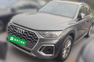 奥迪Q5L 2022款 40T 豪华动感型