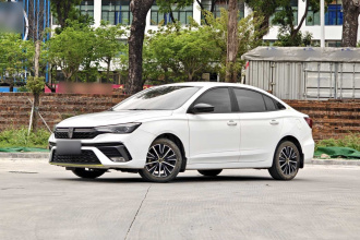 荣威i5 2021款 1.5L 手动铂金版