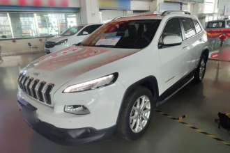 Jeep 自由光 2016款 2.4L 领先智能版