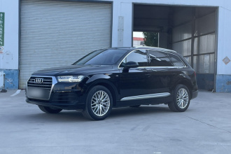 奥迪Q7 2018款 45 TFSI S line运动型