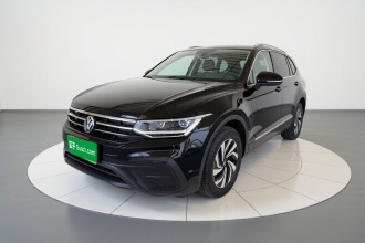 大众 途观L 2025款 出众款 300TSI 自动两驱龙腾版