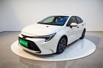 丰田 雷凌 2023款 智能电混双擎 1.8L 豪华版