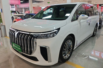 岚图汽车 岚图梦想家 2024款 PHEV 超长续航旗舰版