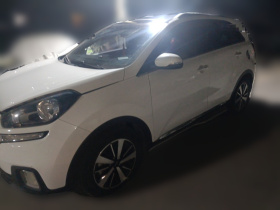 起亚 KX3傲跑 2015款 1.6T 自动两驱PRM