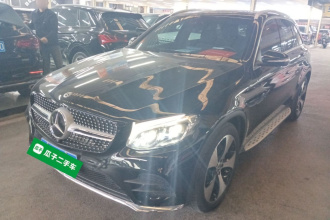 奔驰GLC 2018款 改款 GLC 300 4MATIC 动感型