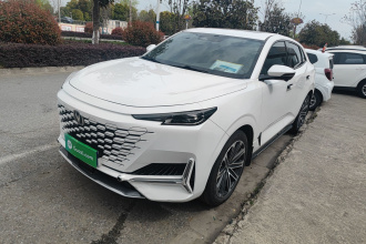 长安UNI-K 2021款 2.0T 全轮驱动尊贵型