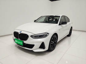 宝马1系 2021款 125i M运动曜夜版