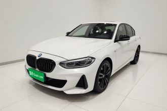 宝马1系 2021款 125i M运动曜夜版