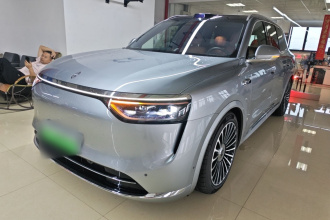 鸿蒙智行 问界M8 2025款 增程 Ultra版 53.4kWh 6座版 (192线激光雷达）