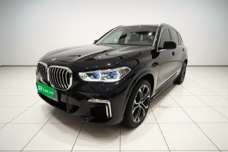 宝马X5 2022款 改款 xDrive 40Li 尊享型M运动套装