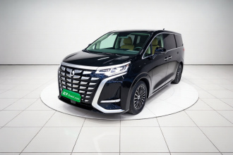 腾势D9 2024款 DM-i 1050 尊享型