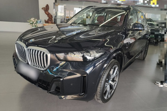 宝马X5 2025款 xDrive 30Li 尊享型M运动曜夜套装