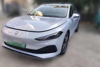 荣威D7 2023款 DMH 125km 超越版