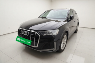 奥迪Q7 2023款 45 TFSI quattro S line运动型