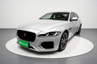 捷豹XFL 2024款 2.0T P250 两驱尊享豪华版