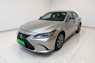 雷克萨斯ES 2022款 300h 卓越版
