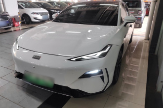 吉利银河 银河E8 2024款 665km 后驱星舰 远航版