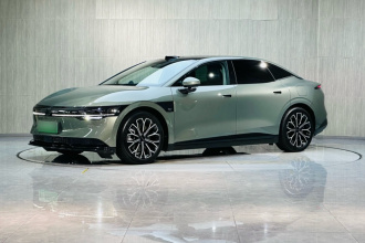 极氪007 2025款 长续航后驱智驾版 100kWh