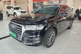 奥迪Q7 2019款 45 TFSI 舒适型