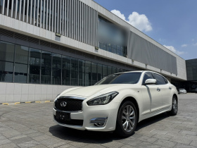 英菲尼迪Q70 2019款 Q70L 2.0T 精英版