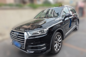 奥迪Q7 2016款 40 TFSI 舒适型