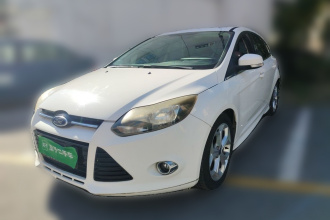 福特 福克斯 2012款 两厢 2.0L 手动豪华运动型