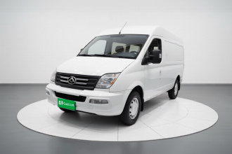 上汽大通MAXUS 新途V80 2021款 2.0T 手动经典傲运通127PS中轴中顶6/7/8/9座